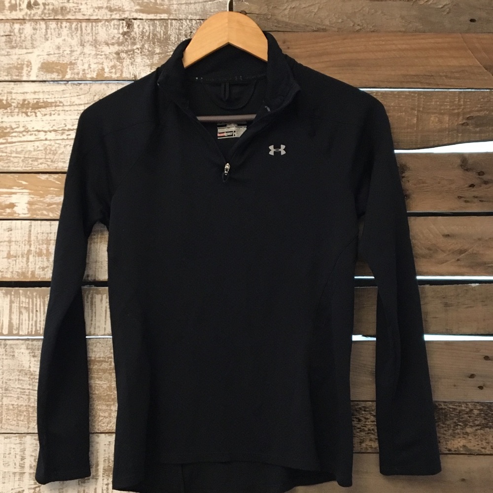 Under Armour - half zip pull over
